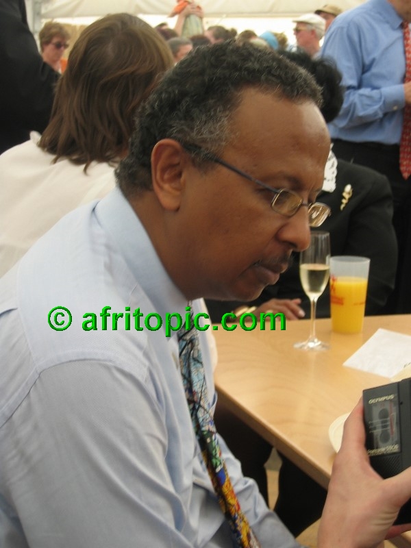 ../Images/AfricaFestival-27-28May05 020.jpg